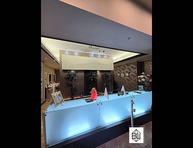 Business property to rent in SANDOWN